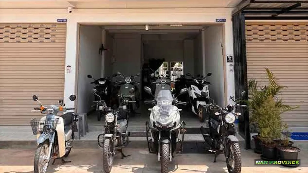 Scooter rental shop in Nan Old Town featuring well-maintained touring scooters