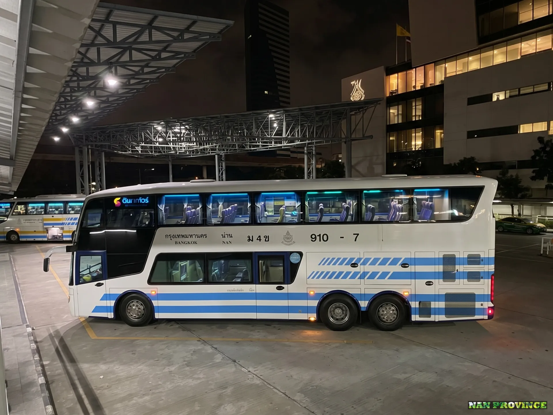 Sombat Tour VIP overnight bus preparing for departure to Nan from Bangkok Mochit 2 terminal.